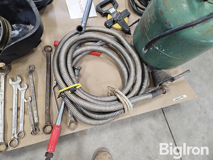 mig-welder-and-other-tools-image-11