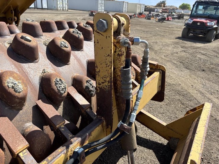 caterpillar-cp-433c-image-13