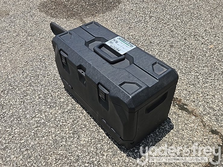 ryobi-18"-chainsaw-c/w-case-image-1