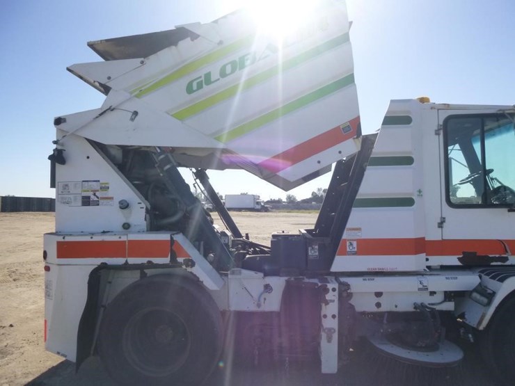 2013-global-m4-sweeper-image-16