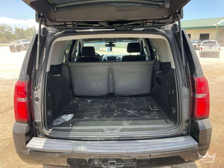 2018-chevrolet-tahoe-image-14