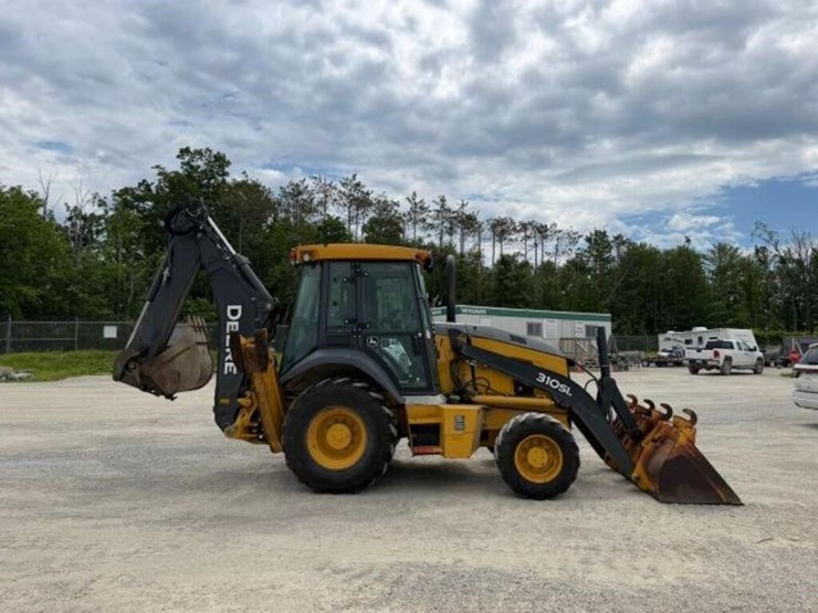 2018-deere-310sl-image-2