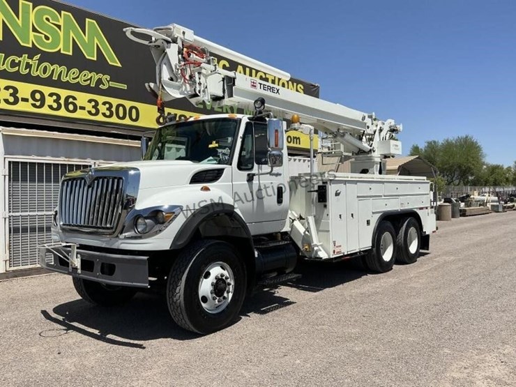 2009-international-workstar-7600-image-2