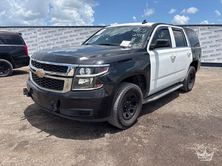 2016-chevrolet-tahoe-image-1