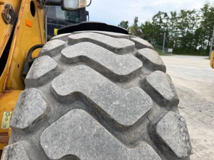 2010-caterpillar-924h-image-36