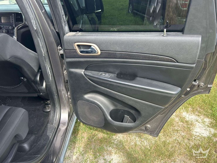 2014-jeep-grand-cherokee-image-19