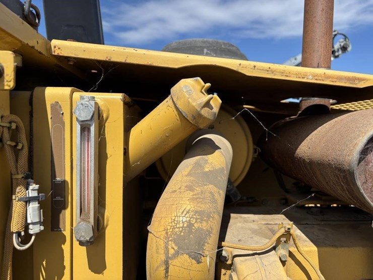 caterpillar-cp-433c-image-32