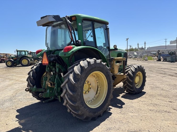 2006-john-deere-7220-image-3