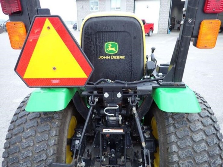 john-deere-200-image-44