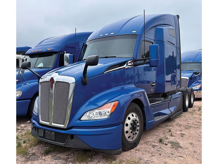 2023-kenworth-t680-image-1