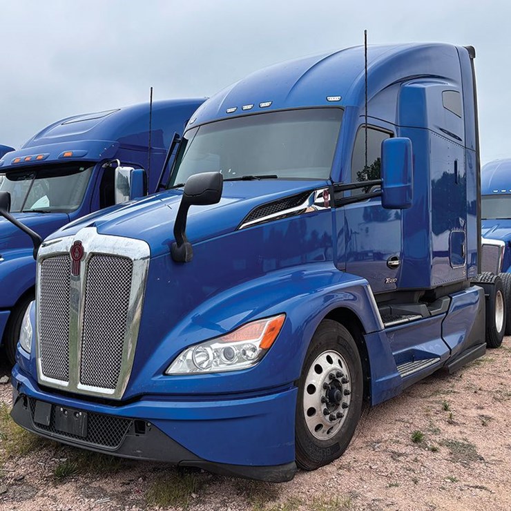 2023 KENWORTH T680