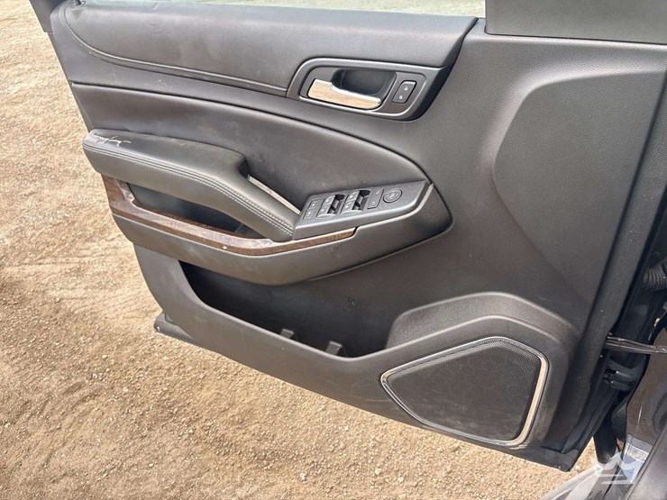 2018-chevrolet-tahoe-image-11