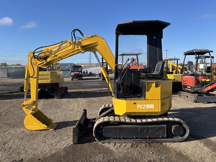 komatsu-pc28uu-image-5
