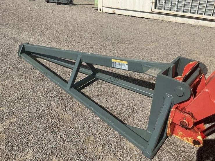 2005-manitou-t6034xt-telescopic-material-handler-image-10