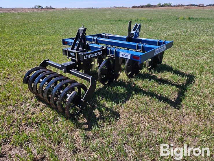 blu-jet-track-master-image-5
