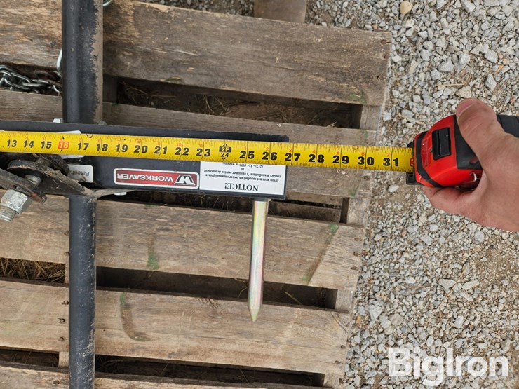 worksaver-bale-spear-loader-attachment-image-9
