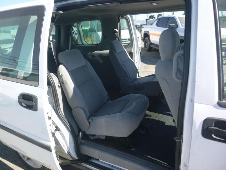2005-chevrolet-uplander-image-8