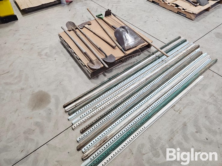 gardening/yard-tools-and-fence-posts-image-5