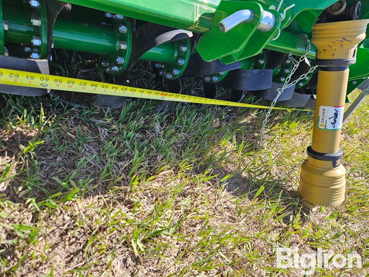 john-deere-665-image-17