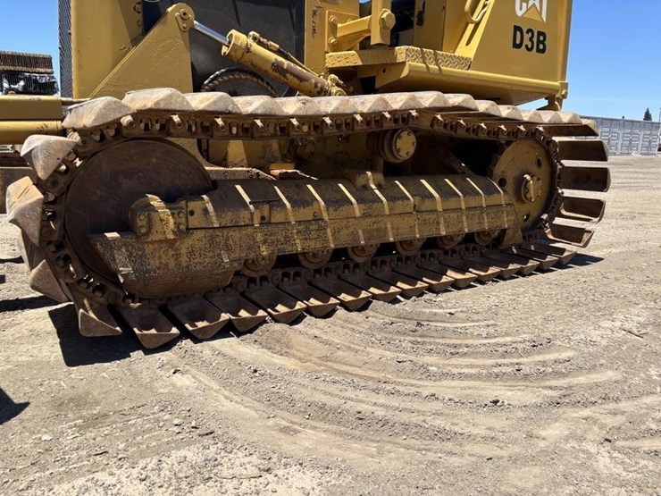 caterpillar-d3b-image-16