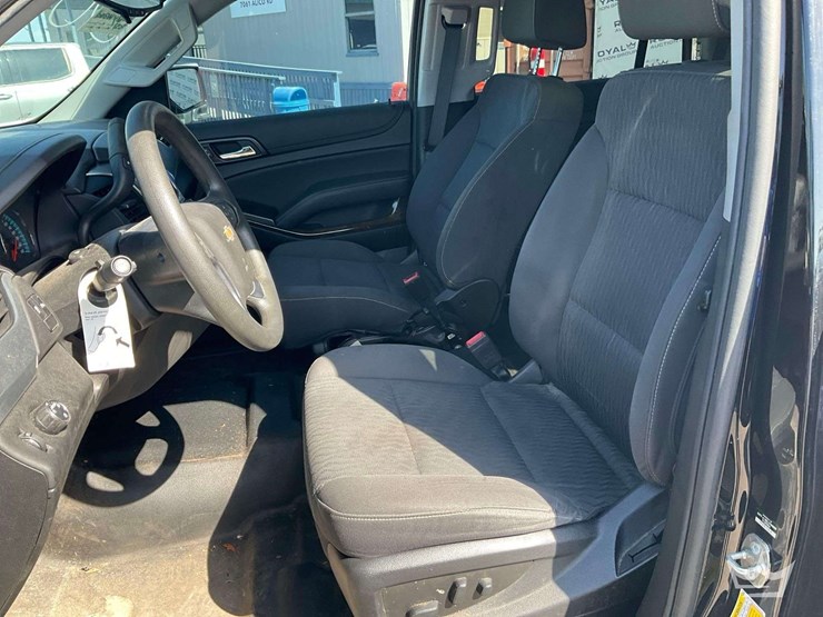 2020-chevrolet-tahoe-image-11