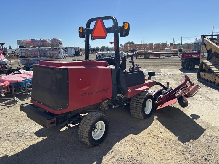 2009-toro-groundsmaster-4100d-image-3