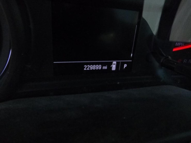 2019-chevrolet-1500-image-12