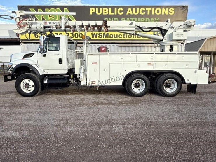 2009-international-workstar-7600-image-1