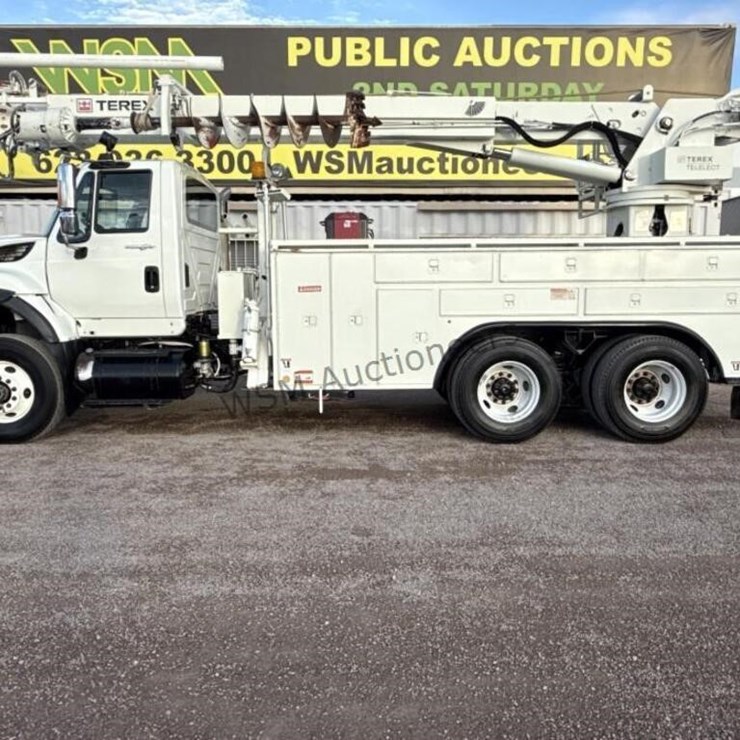 2009 INTERNATIONAL WORKSTAR 7600