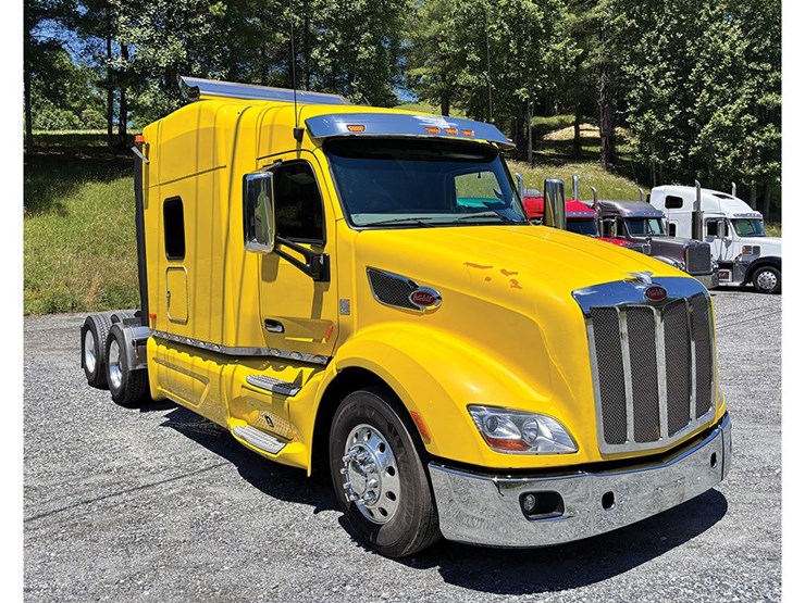 2017-peterbilt-579-image-2