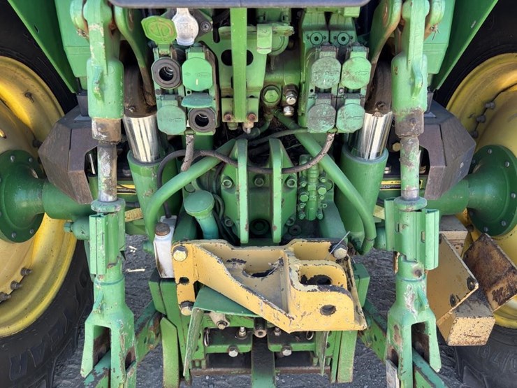 2006-john-deere-7220-image-12
