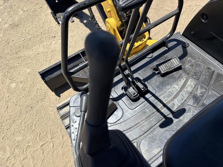 2018-caterpillar-303e-cr-image-26