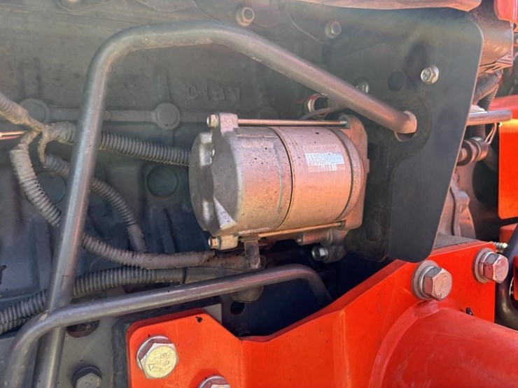 2013-kubota-l3800d-image-55