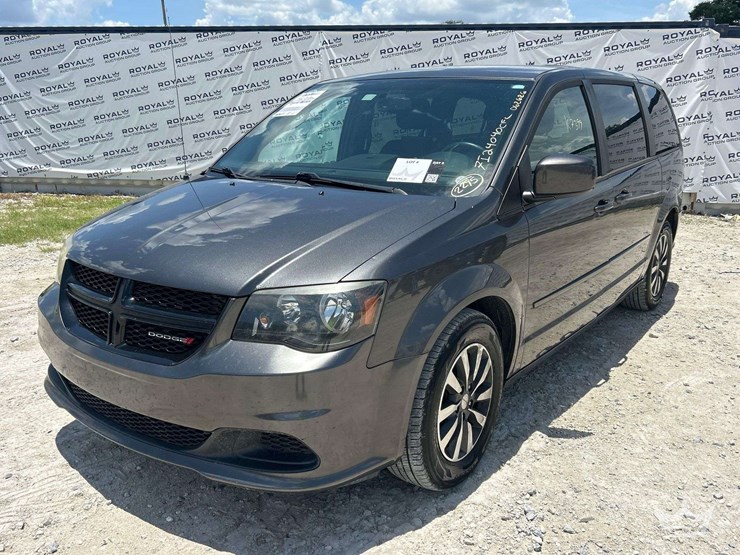 2016-dodge-grand-caravan-image-1