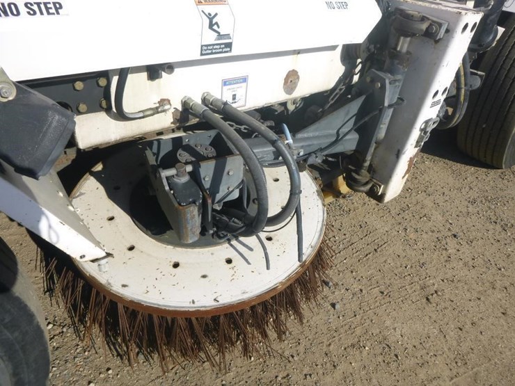 2013-global-m4-sweeper-image-7