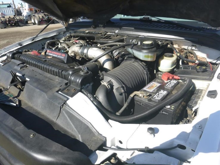 2003-ford-f550-image-10