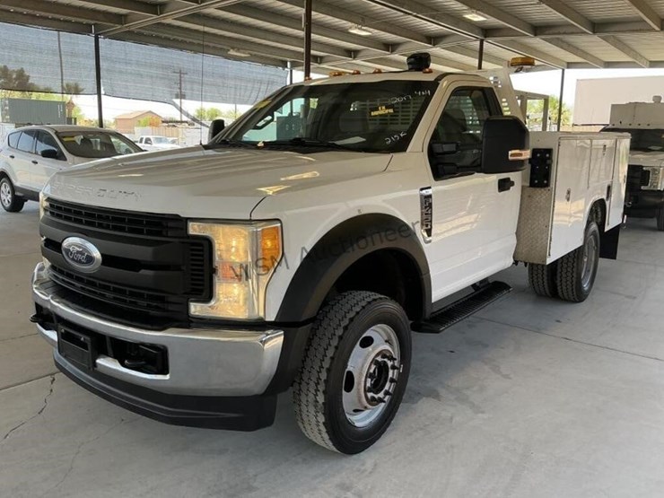 2017-ford-f450-image-4