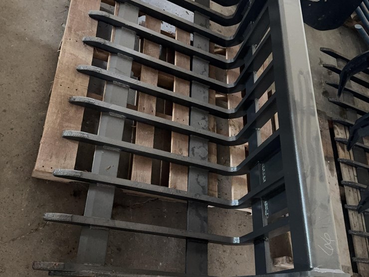 scoop-rake-image-1