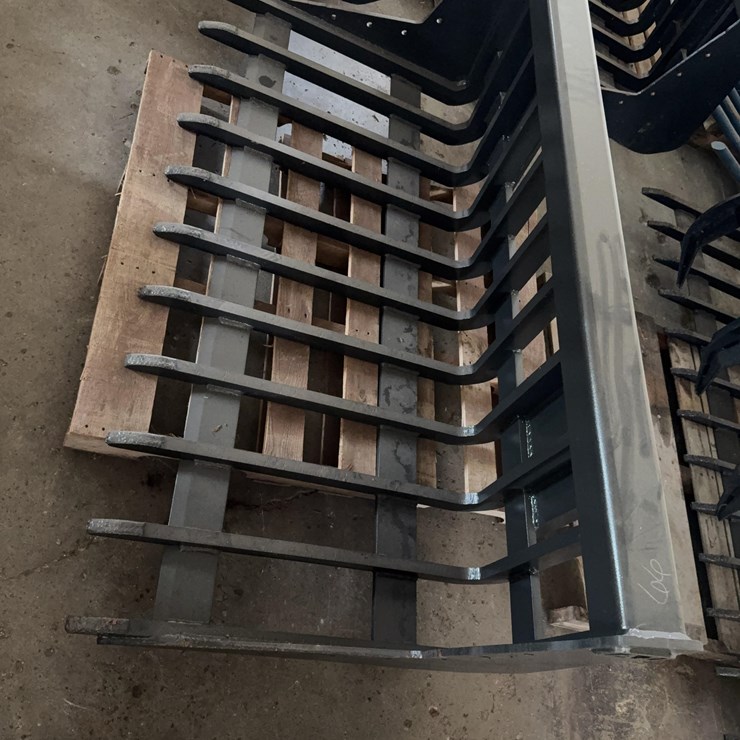Scoop Rake
