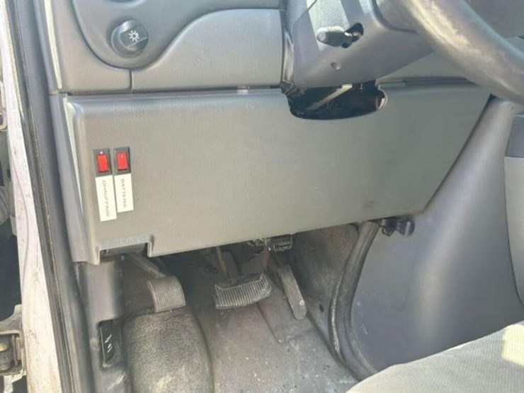 2008-ford-e450-image-21