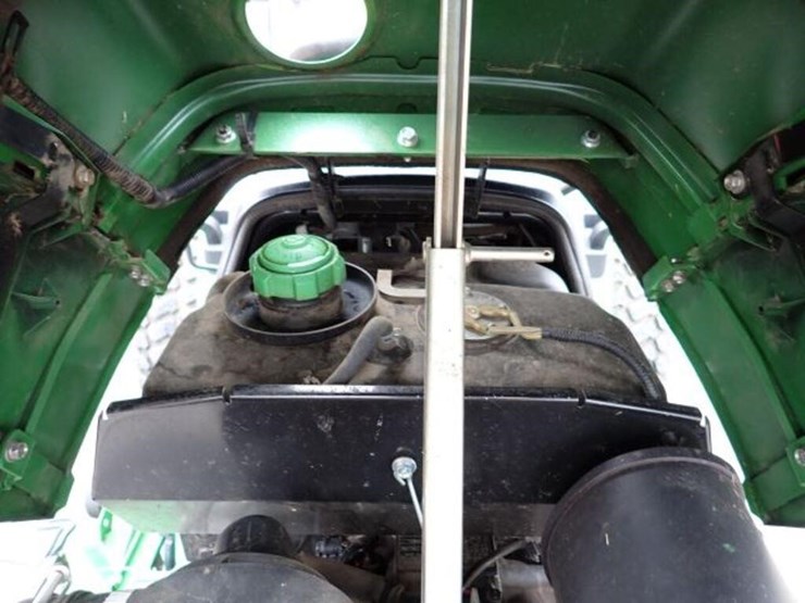 john-deere-200-image-29