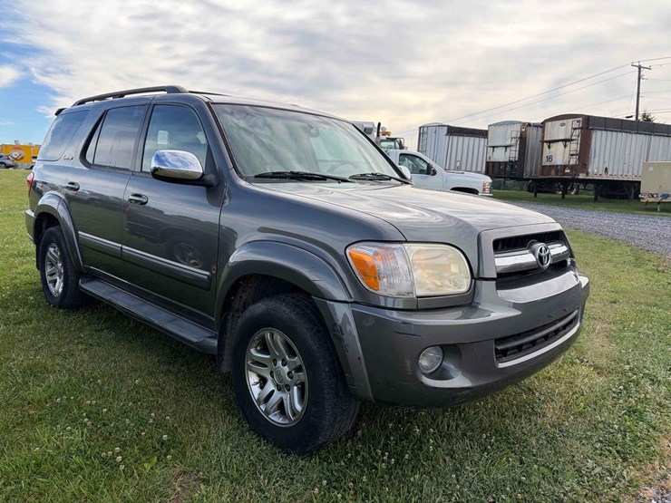 2007-toyota-sequoia-image-3