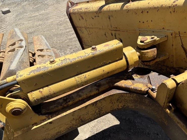 caterpillar-d3b-image-15