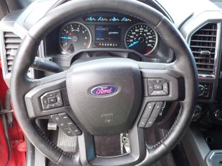2016-ford-f150-image-15