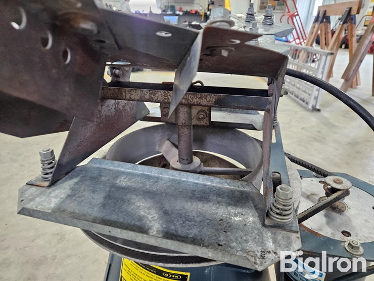 neco-sp3a-grain-spreader-image-11