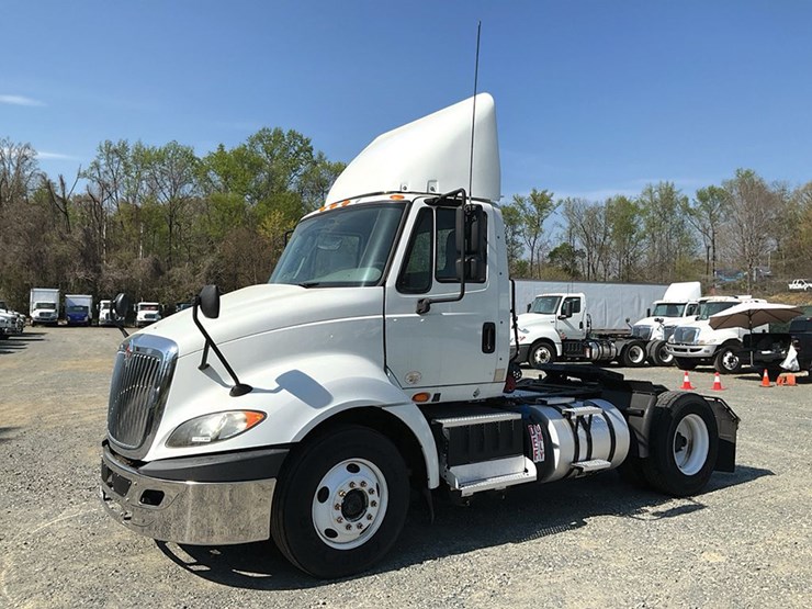 2018-international-prostar-image-1