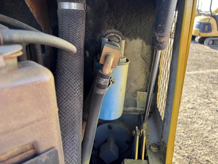 komatsu-pc28uu-image-35