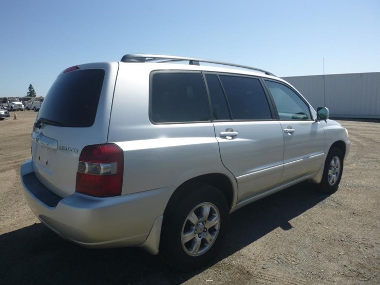 2004-toyota-highlander-image-3