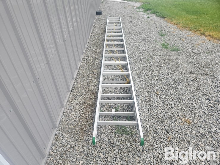 keller-ladders-aluminum-extension-ladder-image-4