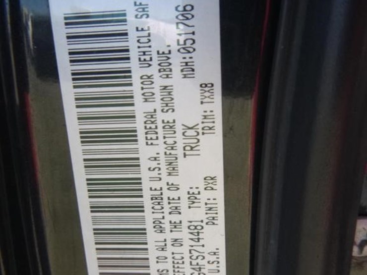 2015-dodge-1500-image-17